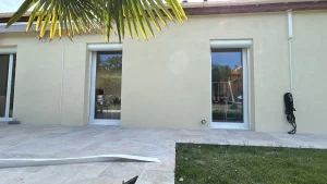 Maison façade arrière après rénovation