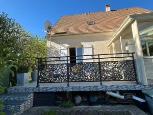 Photo vue de face, garde-corps sur une terrasse en essonne